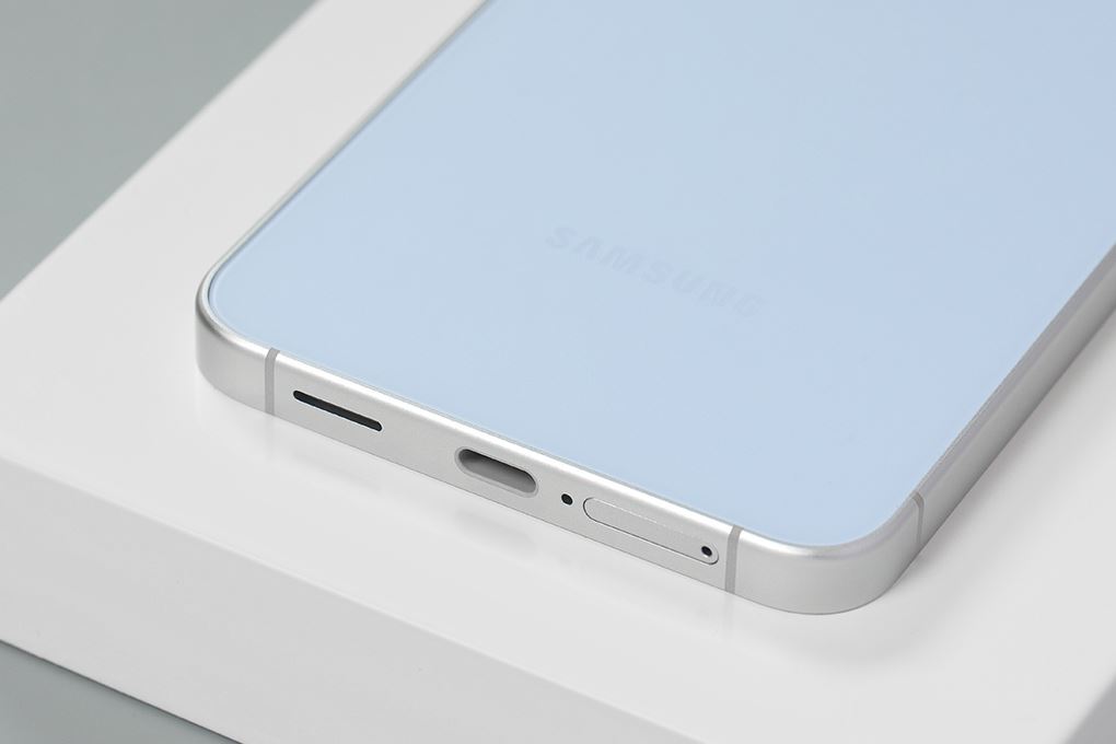 Điện thoại Samsung Galaxy S25 FE 5G 8GB/128GB Màu Xanh dương nhạt