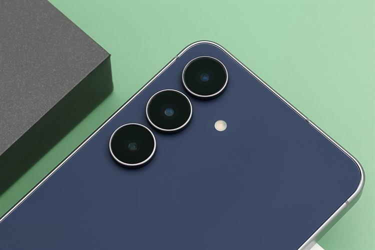 Điện thoại Samsung Galaxy S25 FE 5G 8GB/128GB Màu Xanh Navy