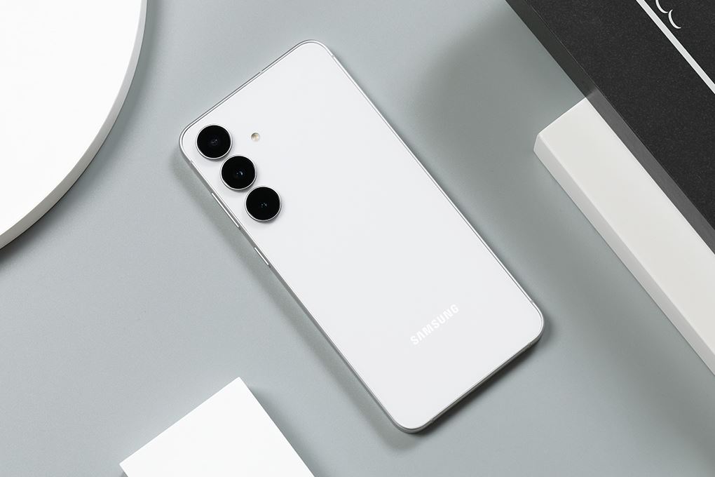 Điện thoại Samsung Galaxy S25 FE 5G 8GB/128GB Màu Trắng