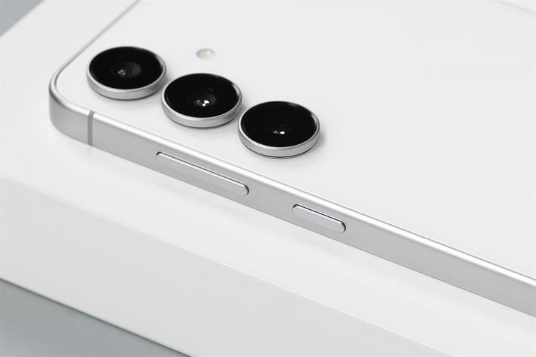 Điện thoại Samsung Galaxy S25 FE 5G 8GB/128GB Màu Trắng