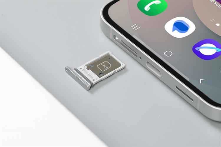 Điện thoại Samsung Galaxy S25 FE 5G 8GB/128GB Màu Trắng