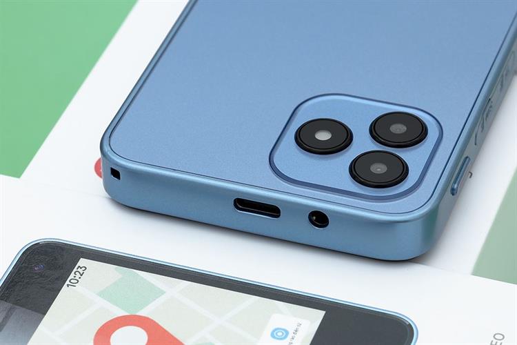 Điện thoại định vị trẻ em Masstel Alfa 5 Màu Xanh Dương