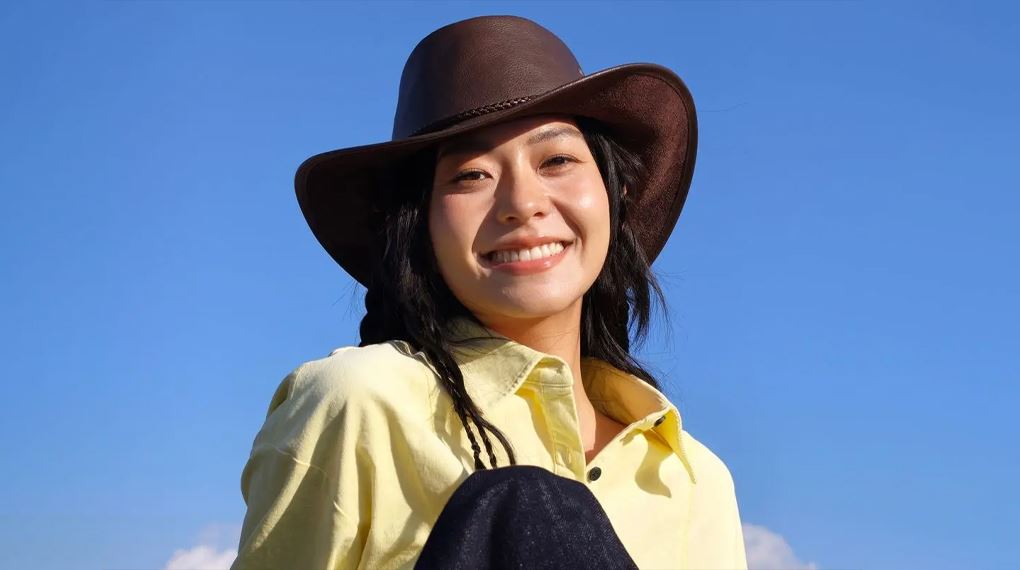 Camera trước 50MP trên OPPO Find X9 Pro chụp selfie sáng rõ, màu da tự nhiên và giữ trọn cảm xúc trong từng khung hình Camera trước 50MP trên OPPO Find X9 Pro chụp selfie sáng rõ, màu da tự nhiên và giữ trọn cảm xúc trong từng khung hình