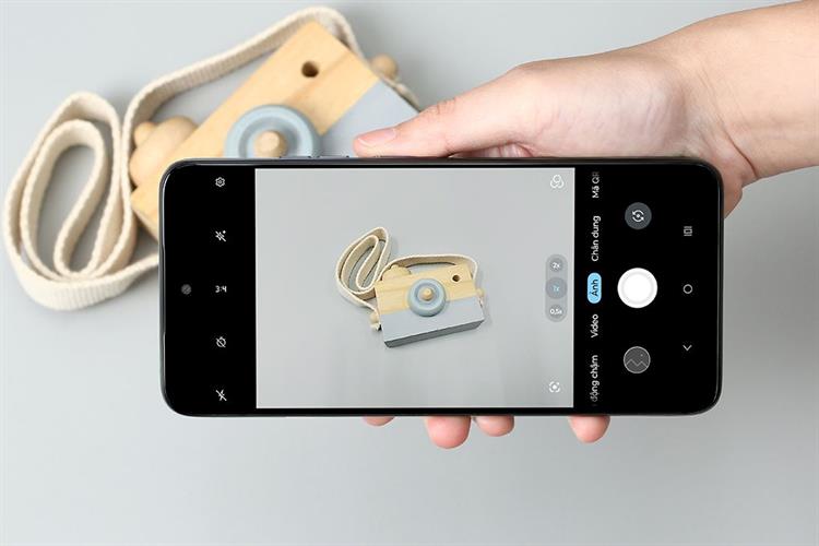 Điện thoại Motorola G35 5G 4GB/128GB Màu Đen