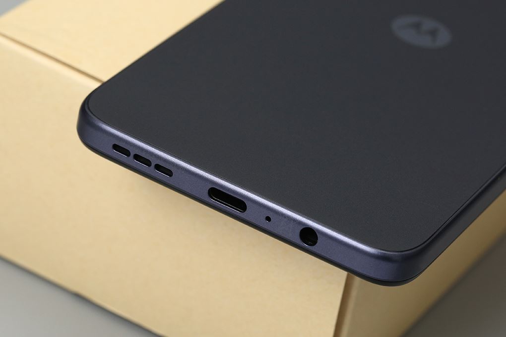 Điện thoại Motorola G35 5G 4GB/128GB Màu Đen