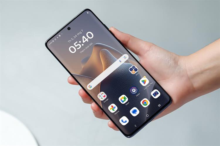 Điện thoại Motorola Edge 60 Fusion 5G 8GB/256GB Màu Xám