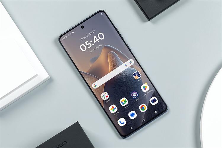 Điện thoại Motorola Edge 60 Fusion 5G 8GB/256GB Màu Xám