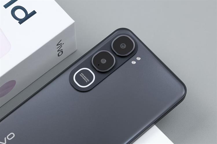 Điện thoại vivo Y21d 4GB/128GB Màu Đen