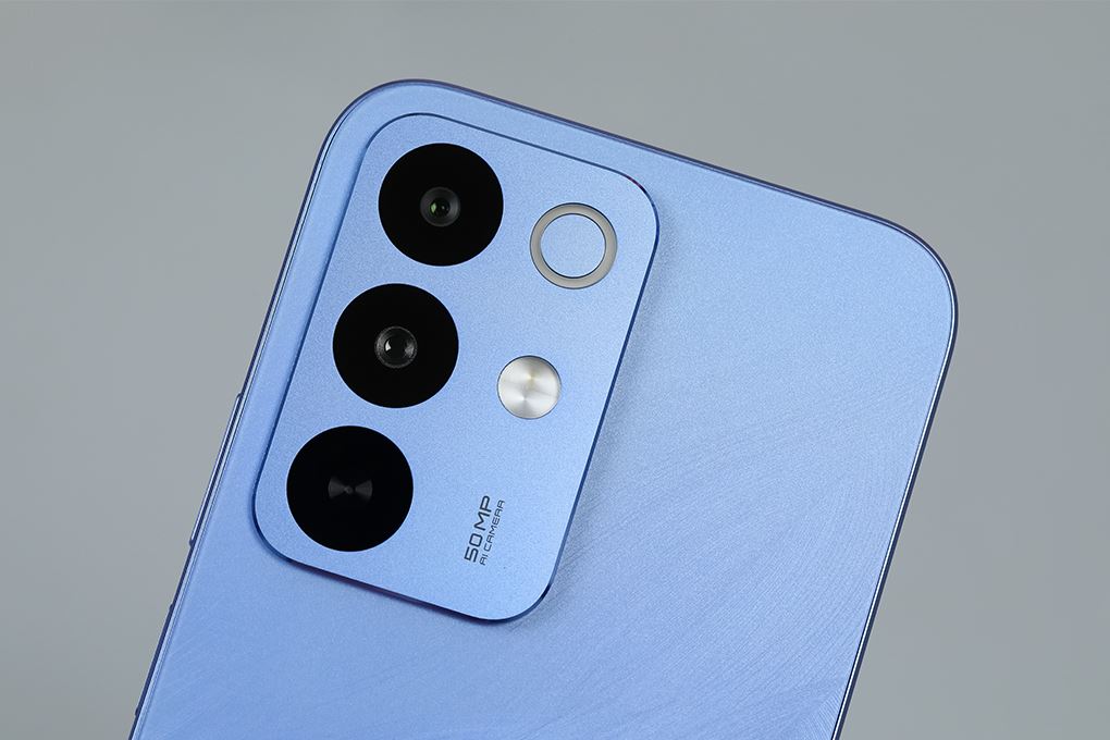 Điện thoại realme C85 8GB/128GB Màu Xanh dương nhạt