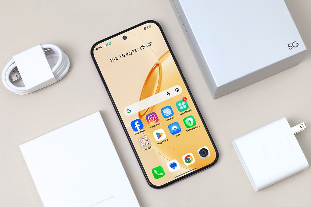 Điện thoại realme 16 Pro 5G 12GB/256GB Màu Tím