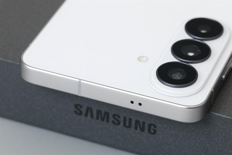 Điện thoại Samsung Galaxy S26 5G 12GB/256GB Màu Trắng