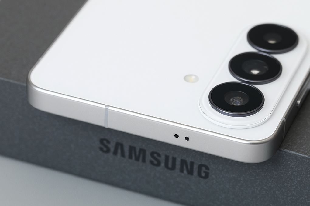 Điện thoại Samsung Galaxy S26 5G 12GB/512GB Màu Trắng