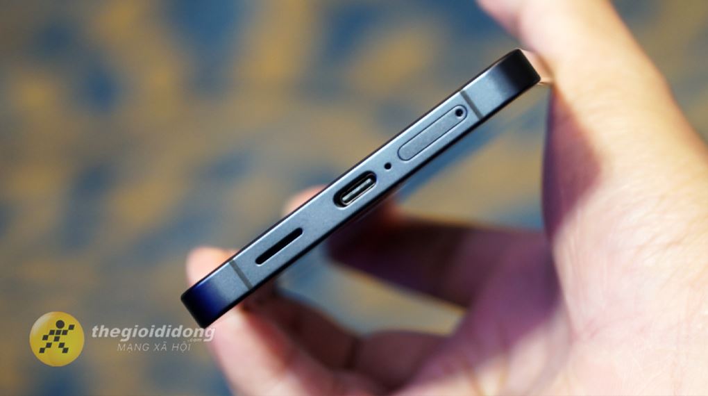 Samsung Galaxy S26 Plus 512GB được trang bị cổng Type-C hỗ trợ nạp pin tốc độ cao và cho phép truyền tải dữ liệu giữa các thiết bị cực nhanh Samsung Galaxy S26 Plus 512GB được trang bị cổng Type-C hỗ trợ nạp pin tốc độ cao và cho phép truyền tải dữ liệu giữa các thiết bị cực nhanh