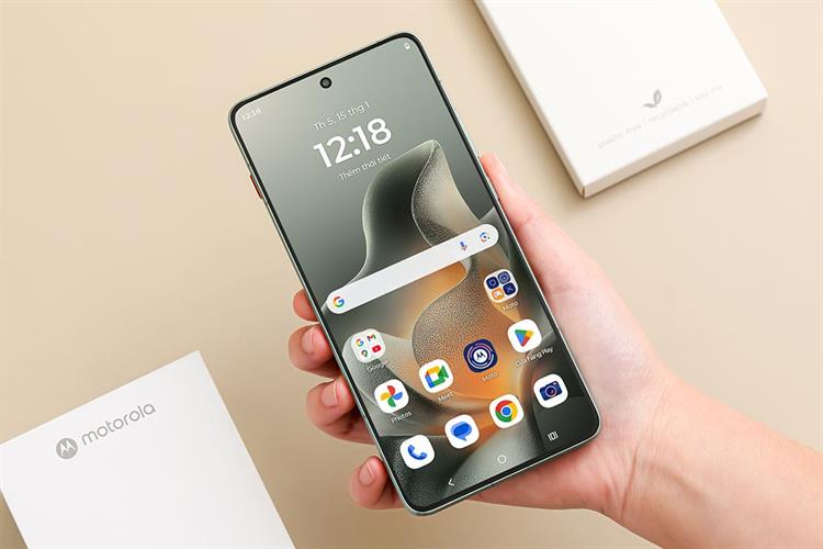 Điện thoại Motorola Edge 70 8GB/256GB Màu Xanh ngọc