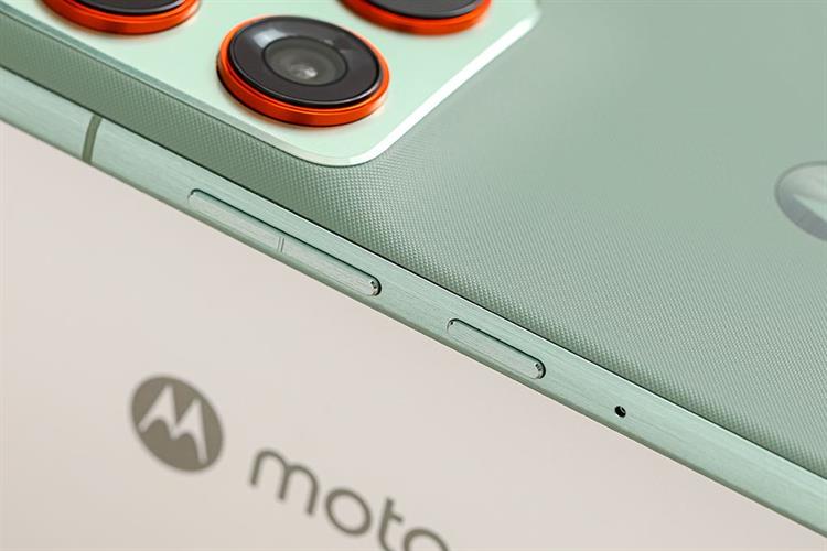 Điện thoại Motorola Edge 70 8GB/256GB Màu Xanh ngọc