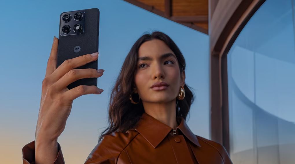 Camera chính 50MP trên Motorola Signature mang lại độ chi tiết cao và màu sắc rõ ràng trong nhiều điều kiện chụp Camera chính 50MP trên Motorola Signature mang lại độ chi tiết cao và màu sắc rõ ràng trong nhiều điều kiện chụp