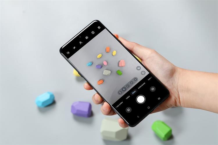 Điện thoại Motorola Signature 12GB/256GB Màu Ghi đen