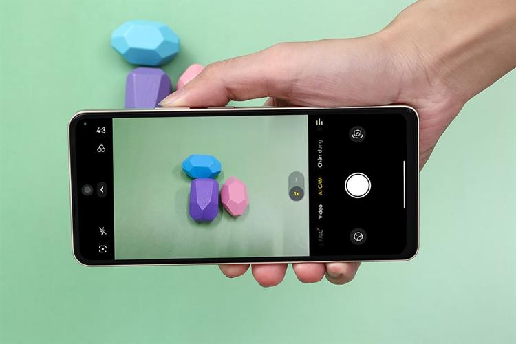 Điện thoại Tecno Pova 7 8GB/256GB Màu Nâu