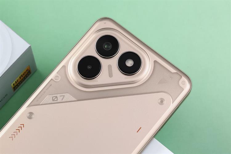 Điện thoại Tecno Pova 7 8GB/256GB Màu Nâu