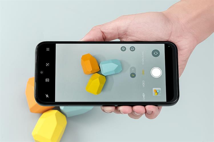 Điện thoại OPPO A6 8GB/128GB Màu Xanh Đậm