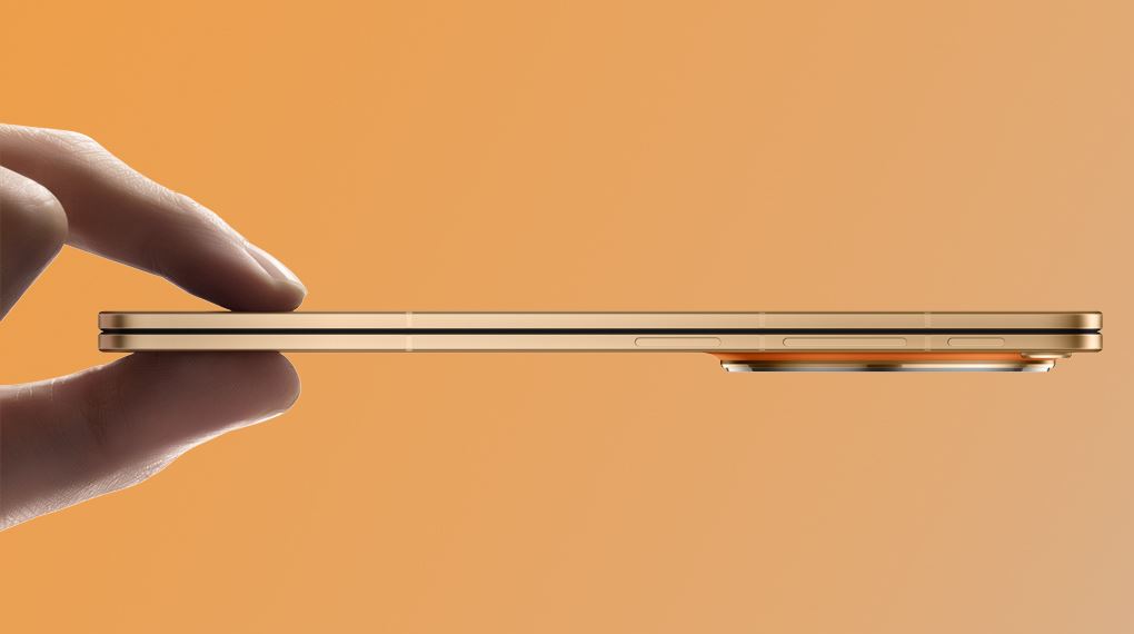 OPPO Find N6 thiết kế gập mỏng 8.93mm, nặng 225g giúp cầm nắm thoải mái và lướt mạng xã hội không mỏi tay OPPO Find N6 thiết kế gập mỏng 8.93mm, nặng 225g giúp cầm nắm thoải mái và lướt mạng xã hội không mỏi tay