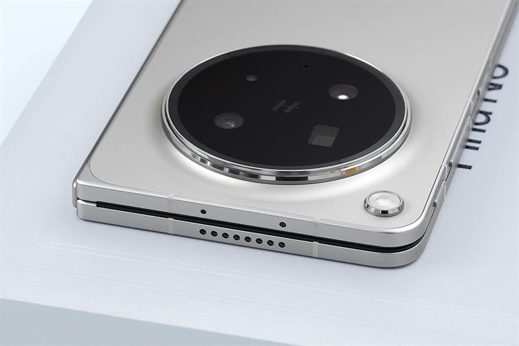 Điện thoại OPPO Find N6 Màu Titan xanh