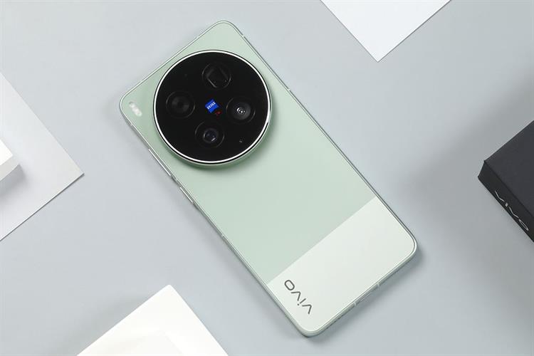 Điện thoại Vivo X300 Ultra 16GB/512GB Màu Xanh lá