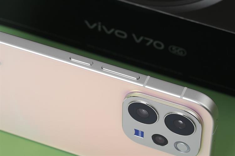 Điện thoại Vivo V70 12GB/256GB Màu Vàng Hồng