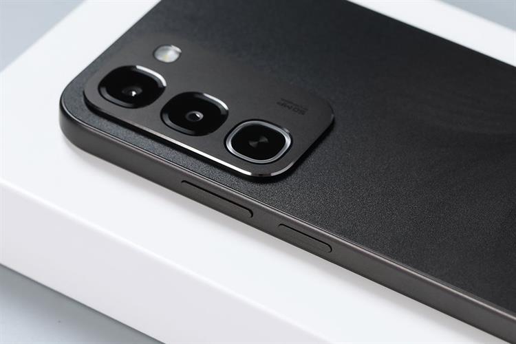 Điện thoại realme C100 4G 8GB/256GB Màu Nâu