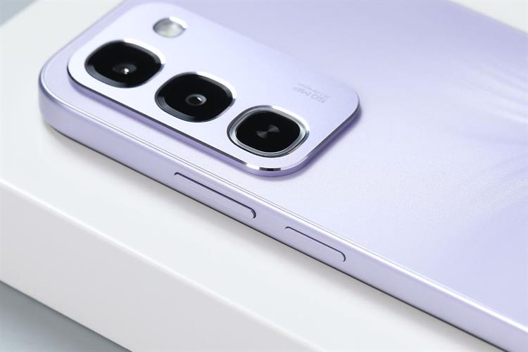 Điện thoại realme C100 4G 8GB/256GB Màu Tím