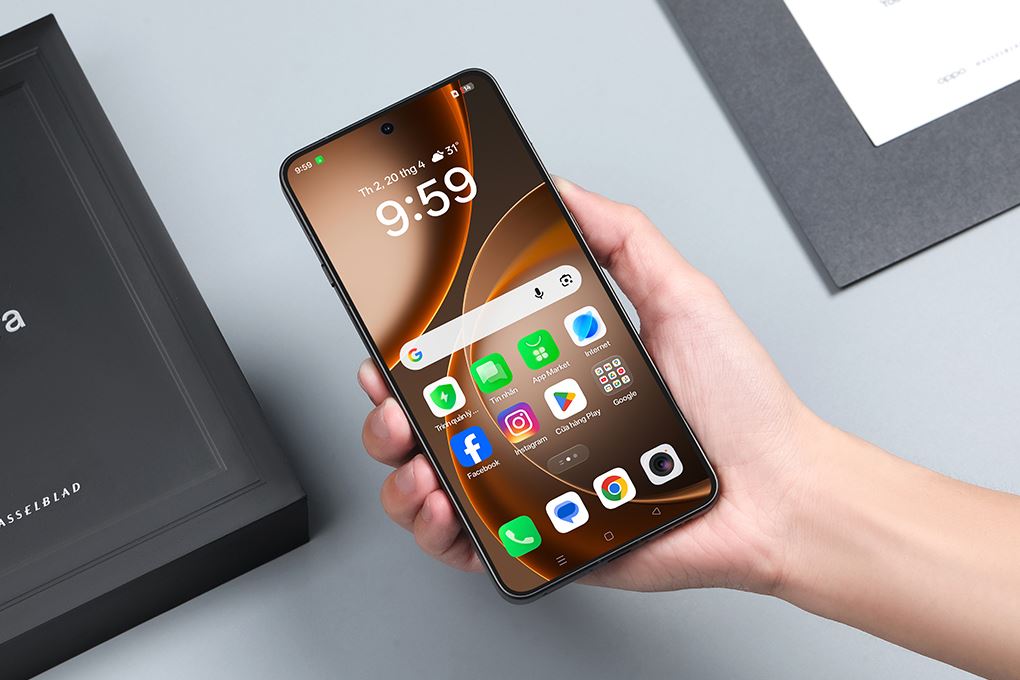 Điện thoại OPPO Find X9 Ultra 12GB/512GB Màu Nâu nhạt
