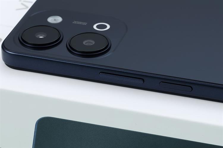 Điện thoại Vivo Y11d 4GB/128GB Màu Đen
