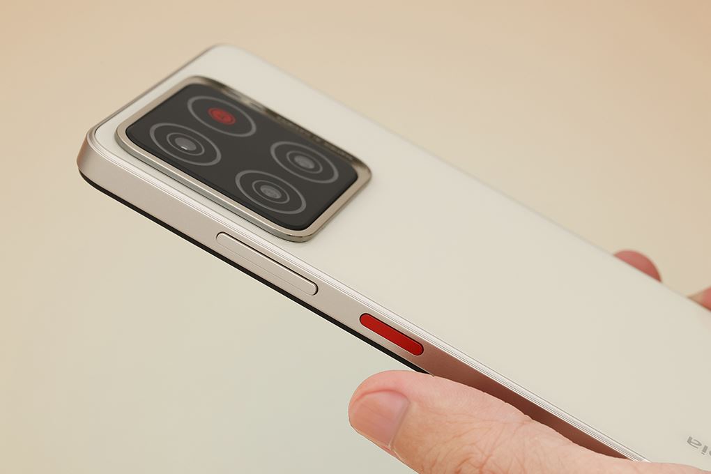 Điện thoại Nubia A56 4GB/128GB Màu Vàng