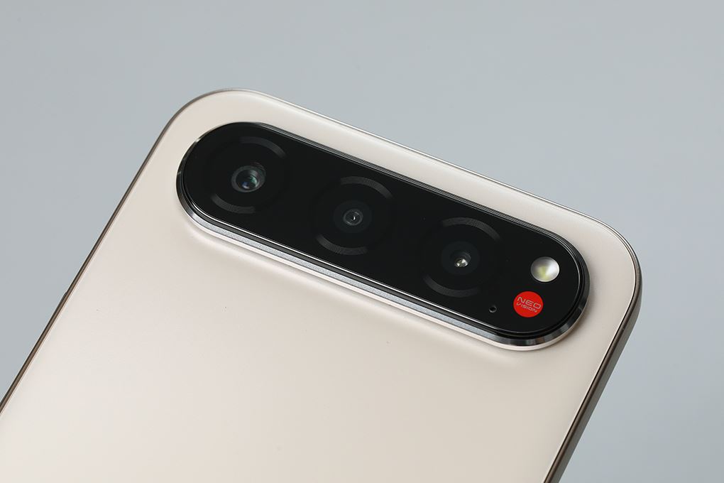Điện thoại Nubia Air 5G 8GB/256GB Màu Vàng