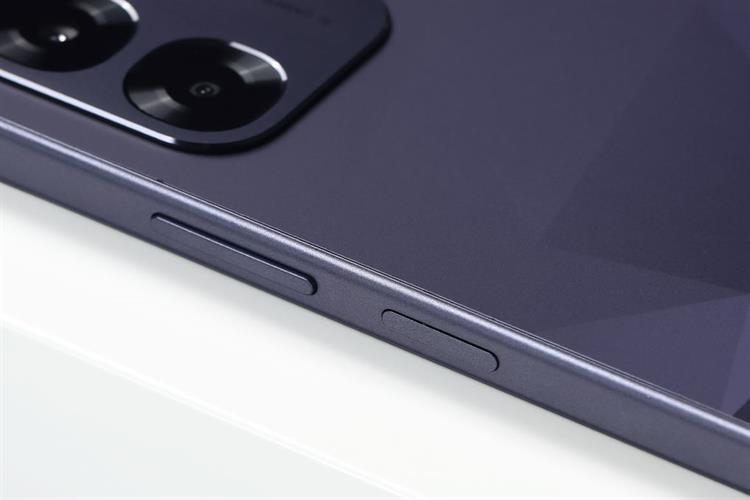 Điện thoại OPPO A6t Pro 8GB/128GB Màu Tím