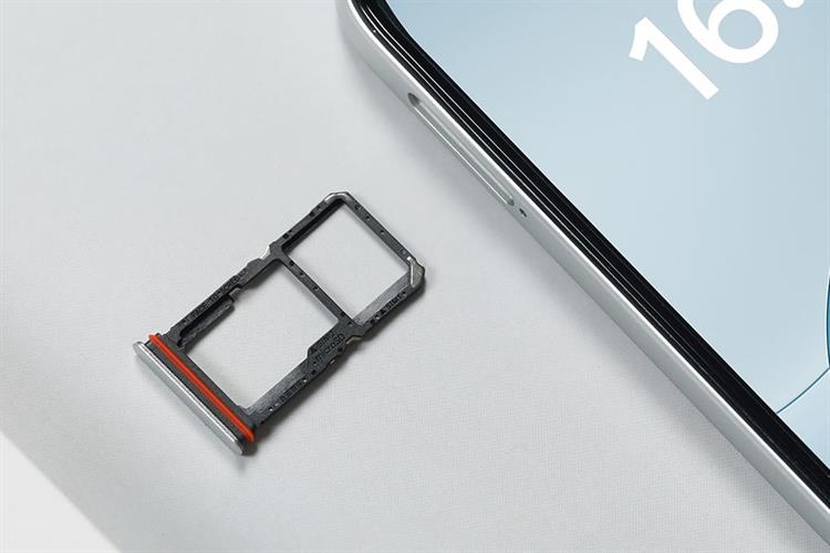 Điện thoại OPPO A6t Pro 8GB/128GB Màu Trắng