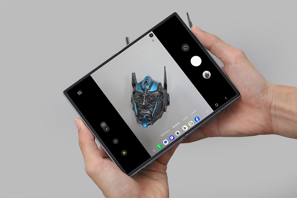 Điện thoại Samsung Galaxy Z Fold8 12GB/256GB Màu Trắng