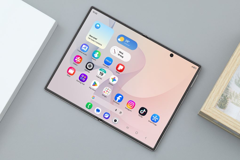 Điện thoại Samsung Galaxy Z Fold8 12GB/256GB Màu Trắng