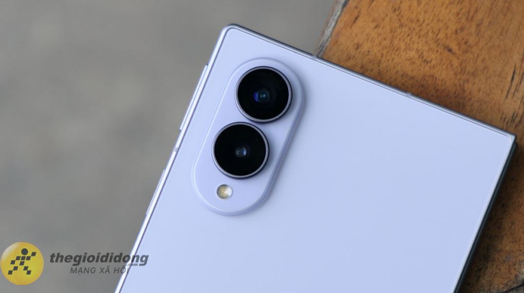 Cụm camera sau 50MP trên Samsung Galaxy Z Fold 8 512GB bắt trọn khoảnh khắc sắc nét trong nhiều điều kiện ánh sáng Cụm camera sau 50MP trên Samsung Galaxy Z Fold 8 512GB bắt trọn khoảnh khắc sắc nét trong nhiều điều kiện ánh sáng
