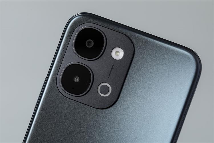 Điện thoại vivo Y31d 4GB/128GB Màu Đen