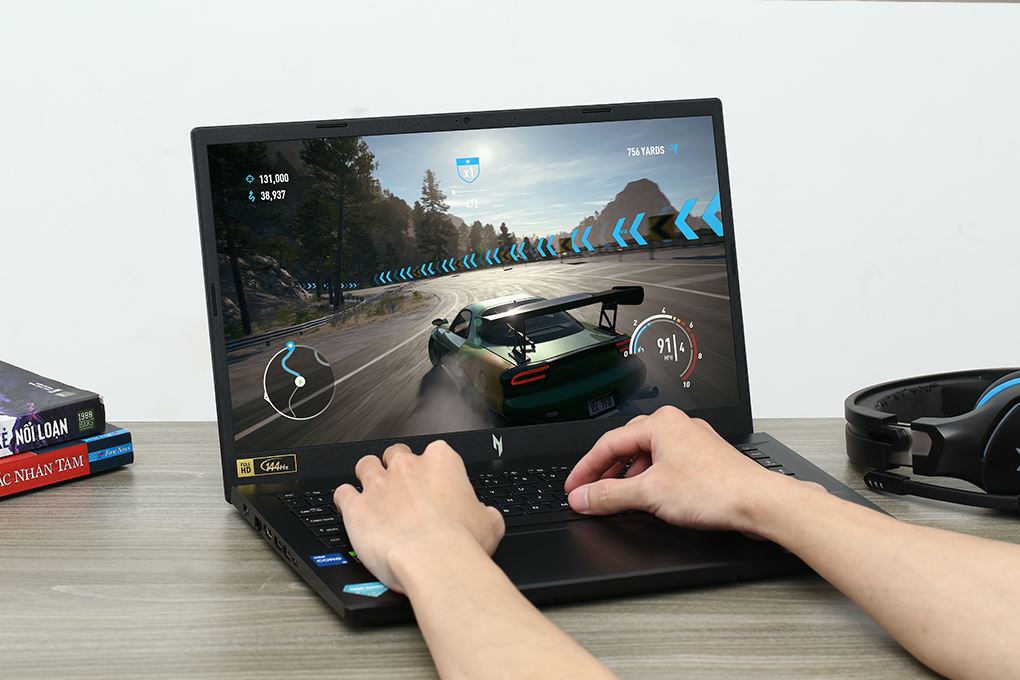 Laptop Acer Gaming Nitro V ANV15 51 55CA - NH.QN8SV.004 (i5 13420H, 16GB, 512GB, RTX 4050 6GB, Full HD 144Hz, Win11) Màu Đen