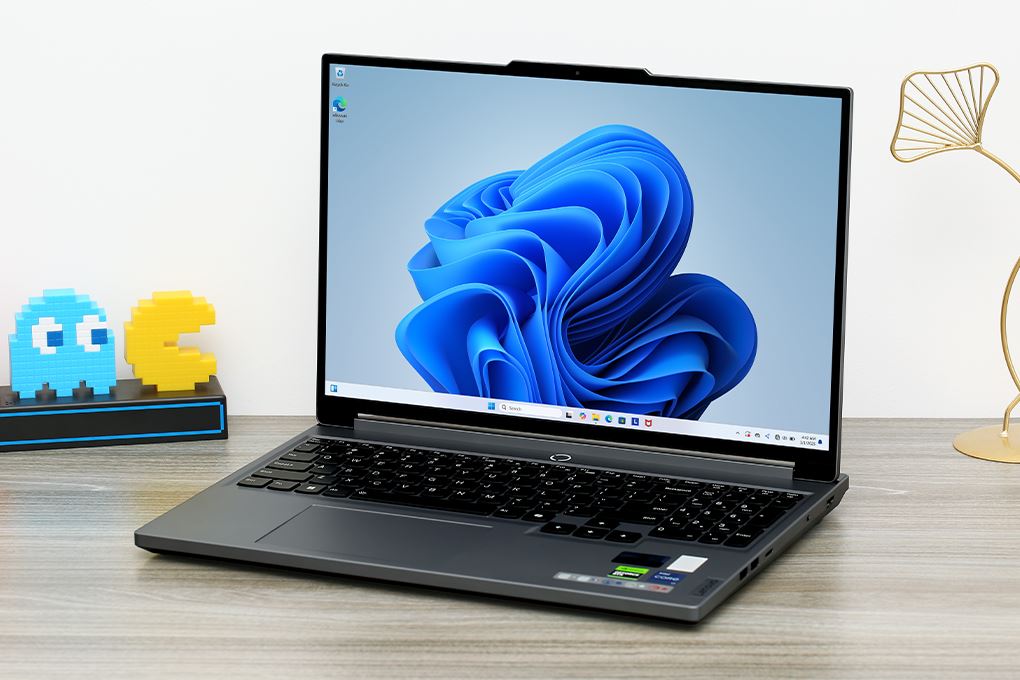 Laptop Lenovo Gaming Legion 5 16IRX9 i7 14650HX/16GB/1TB/8GB RTX4060/165Hz/Win11 (83DG0051VN) - 17