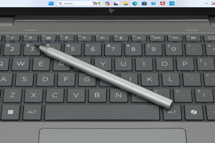 Laptop HP Envy x360 14 fa0045AU R7 8840HS/32GB/1TB/Win11 (A19BMPA) Màu Bạc