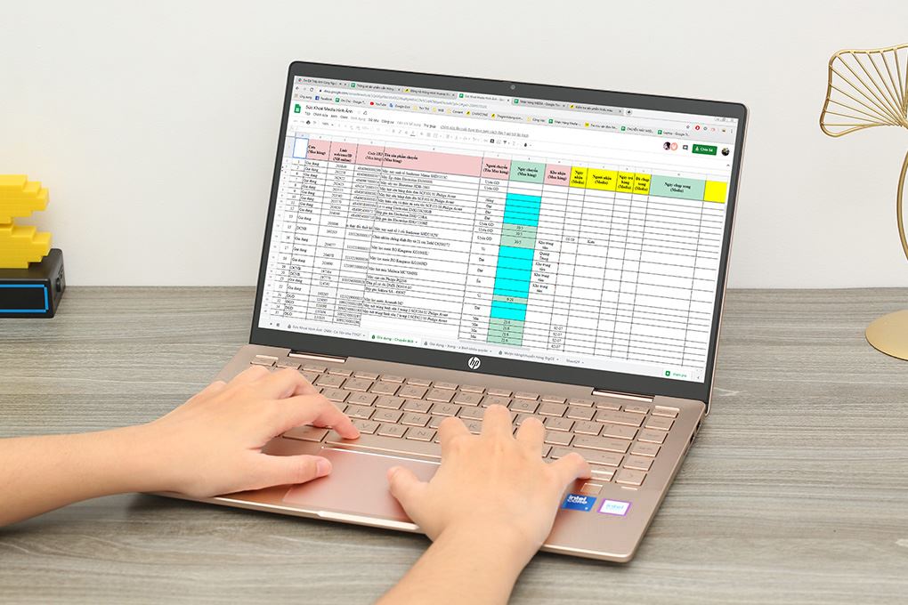Laptop HP Pavilion X360 14 ek2027TU - 9Z2V9PA (Core 7 150U, 16GB, 512GB, Full HD, Cảm ứng, Win11) - 18