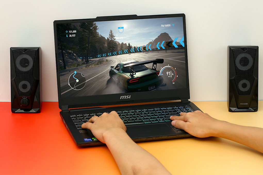Laptop MSI Gaming Cyborg 15 A13VEK - 1423VN (i7 13620H, 16GB, 512GB, RTX 4050 6GB, Full HD 144Hz, Win11) Màu Đen