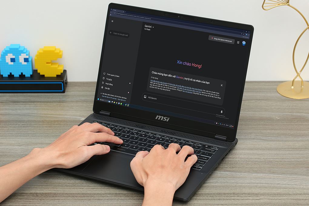 Laptop MSI Prestige 14 AI Studio C1VEG - 056VN (Ultra 7 155H, 32GB, 1TB, RTX 4050 6GB, 2.8K, Win11) Màu Xám