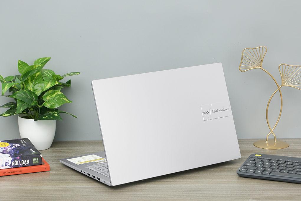 Laptop Asus Vivobook 15 X1504ZA - NJ1608W (i5 1235U, 16GB, 512GB, Full HD, Win11) Màu Bạc