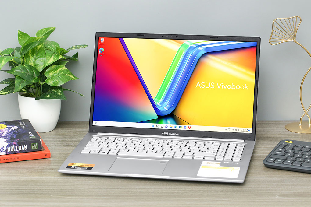 Laptop Asus Vivobook 15 X1504ZA - NJ1608W (i5 1235U, 16GB, 512GB, Full HD, Win11) Màu Bạc
