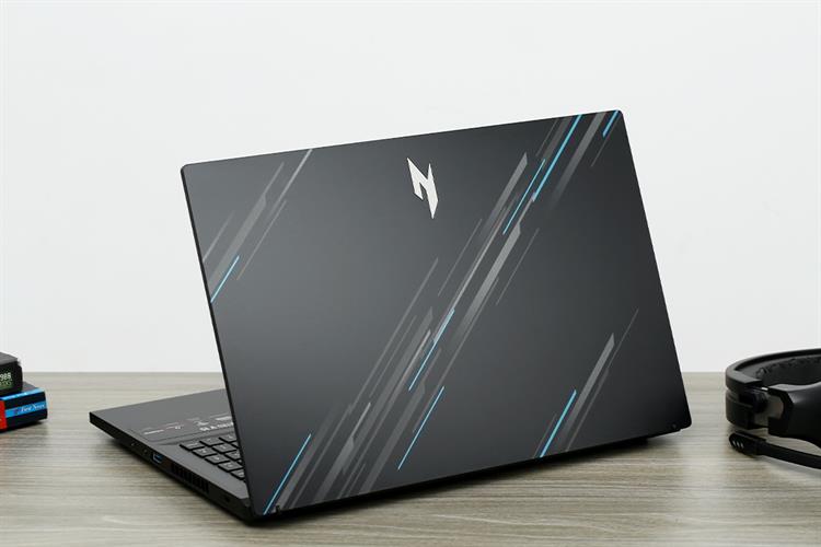 Laptop Acer Gaming Nitro V ANV15 51 75GS i7 13620H/16GB/512GB/6GB RTX4050/144Hz/Win11 (NH.QN8SV.005) Màu Đen