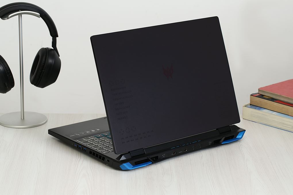 Laptop Acer Gaming Predator Helios Neo PHN16 71 53M7 - NH.QLUSV.005 (i5 13500HX, 16GB, 512GB, RTX 4060 8GB, WUXGA 165Hz, Win11) Màu Đen
